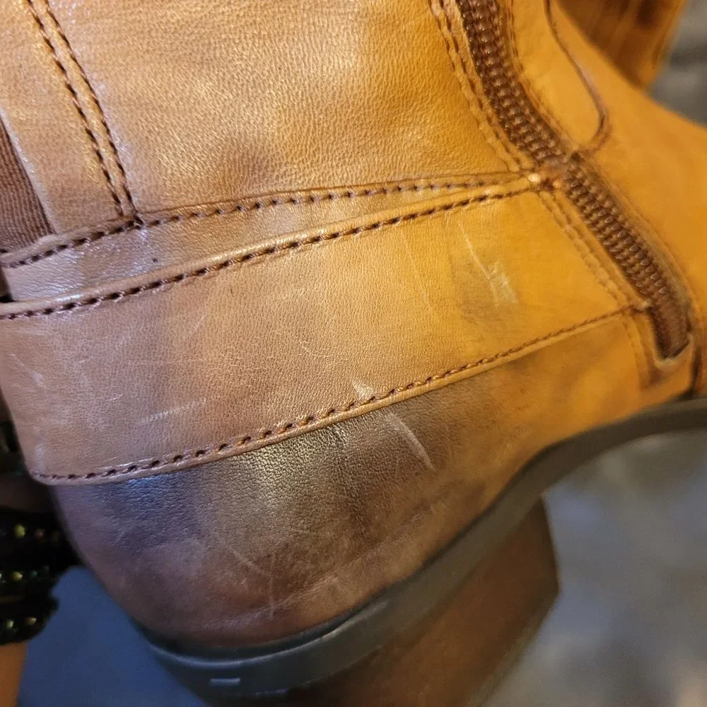 Vince Camuto Bedina Leather Two Toned tall Riding Boot Size 5.5